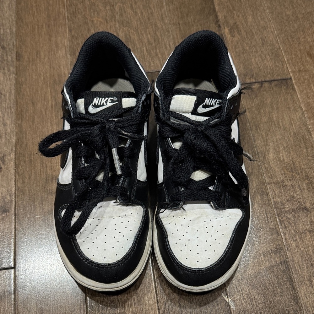 Nike Kids Black and White Sneakers